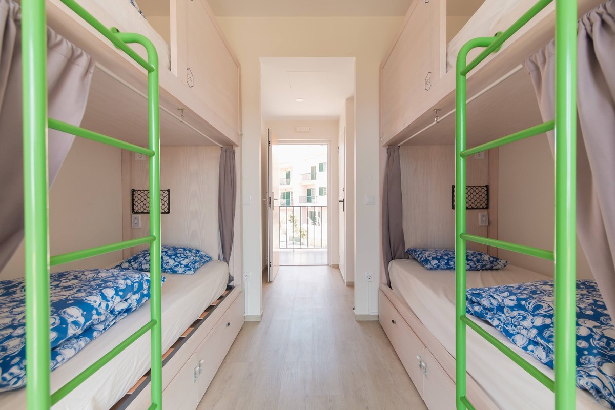 WOT Social Ericeira Surf Hostel - Quartos 8 Bed Mix Dorm