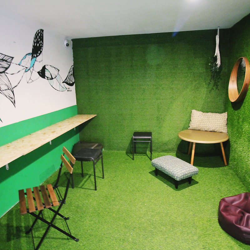 WOT Social Lisbon Patio - Common Area Coworking (1)