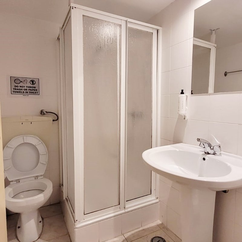 WOT Social New Lisbon - Double Room Ensuite (7)