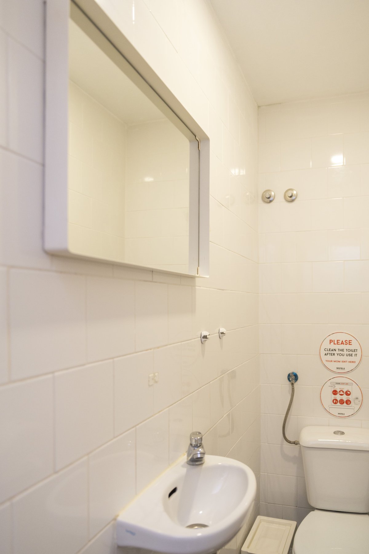 8 bed mix dorm ensuite