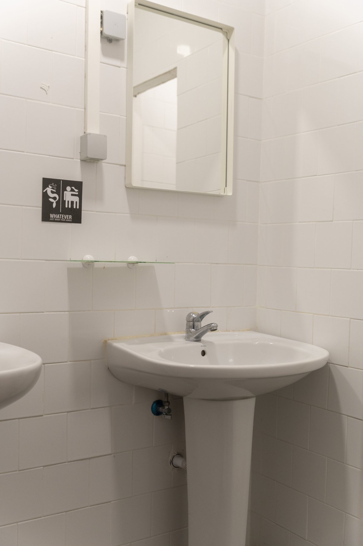 new - 6 bed dorm - quartos